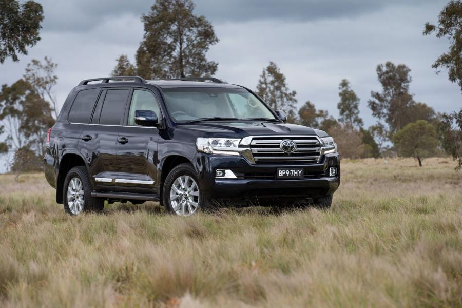  Toyota Land Cruiser 200 VX (UZJ200) 2015 года  (AU) (фото 1 из 11)